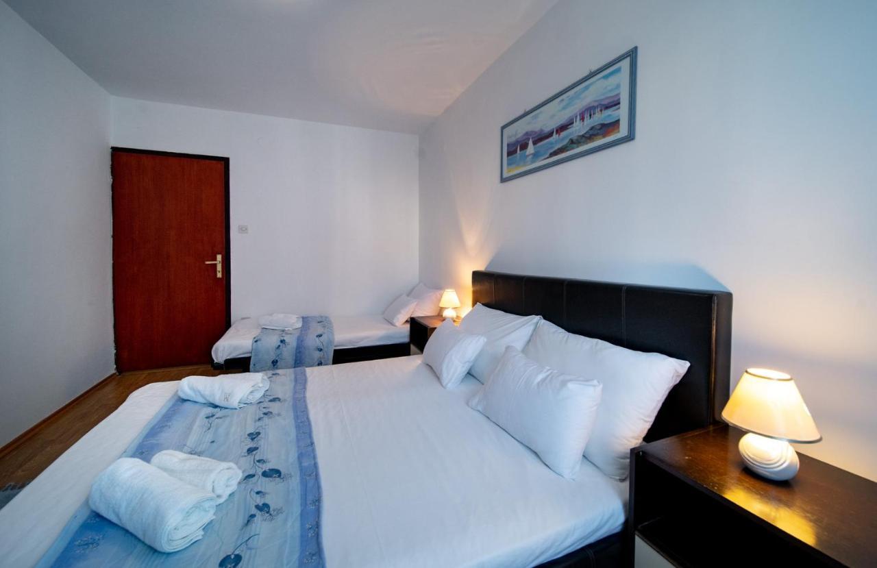 Apartments Lazaric Lopar Extérieur photo