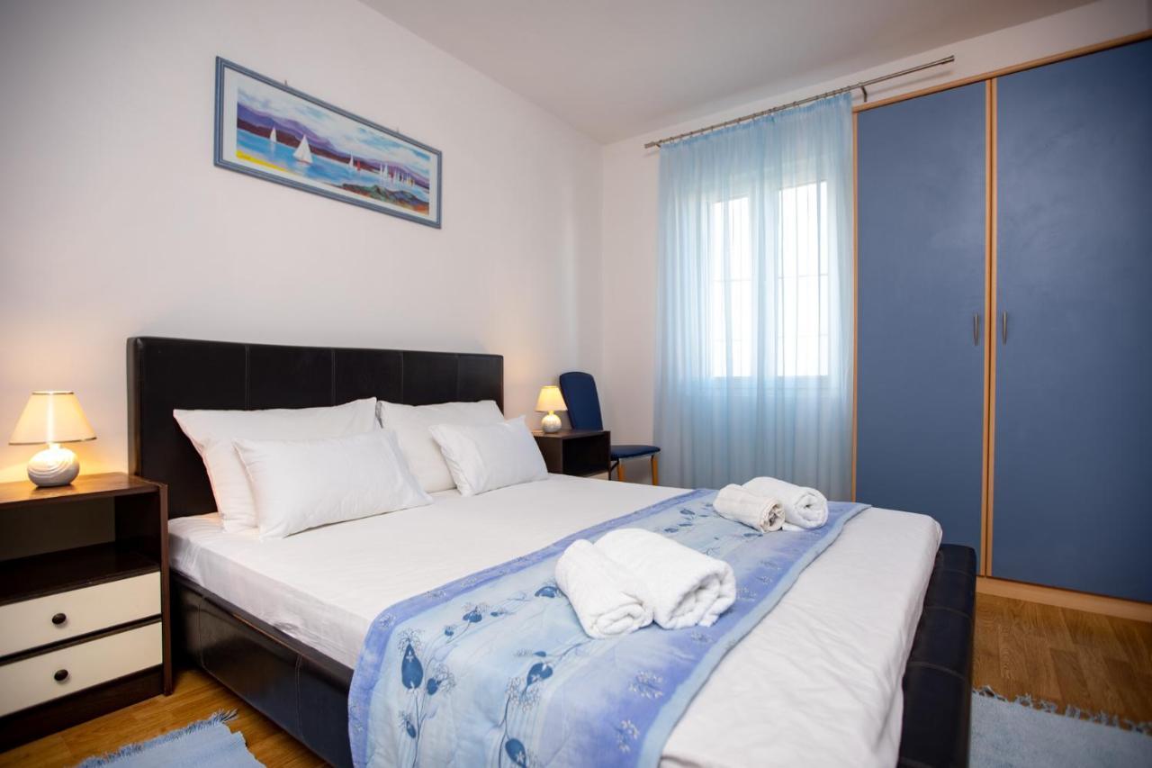 Apartments Lazaric Lopar Extérieur photo
