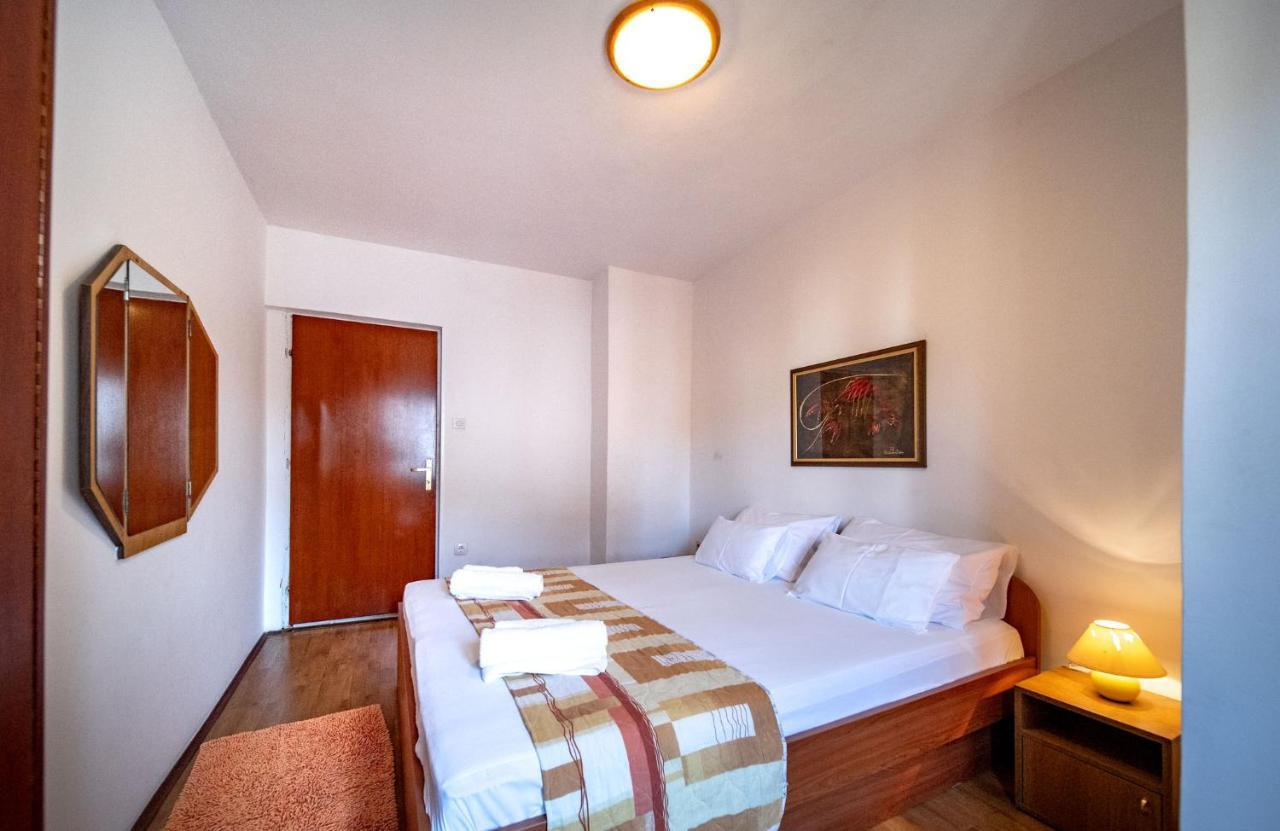 Apartments Lazaric Lopar Extérieur photo